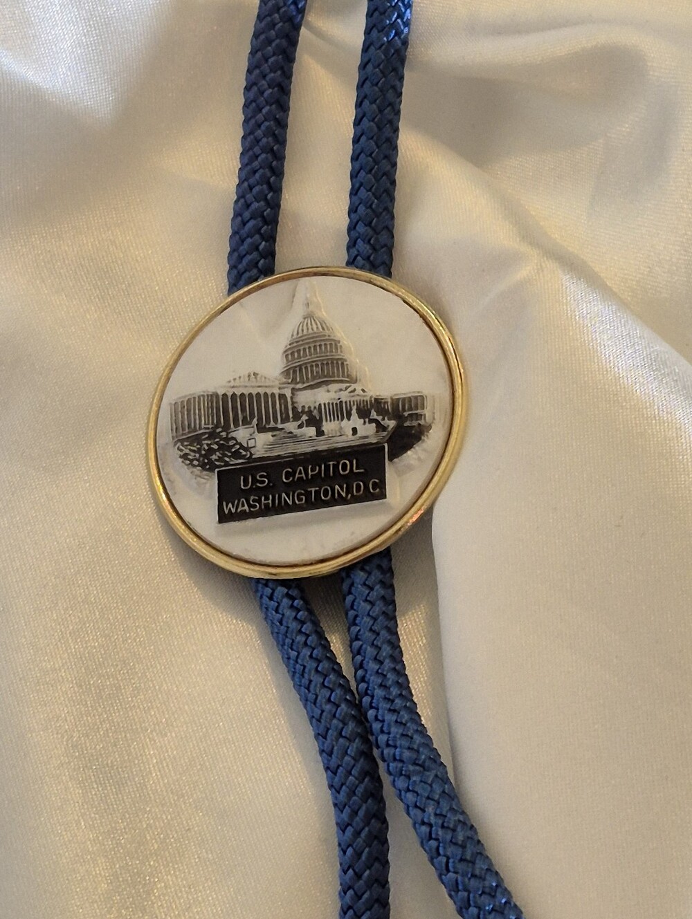 U.S. Capitol Bolo Tie in Blue Stretchy Ropr With Beautiful End Caps
